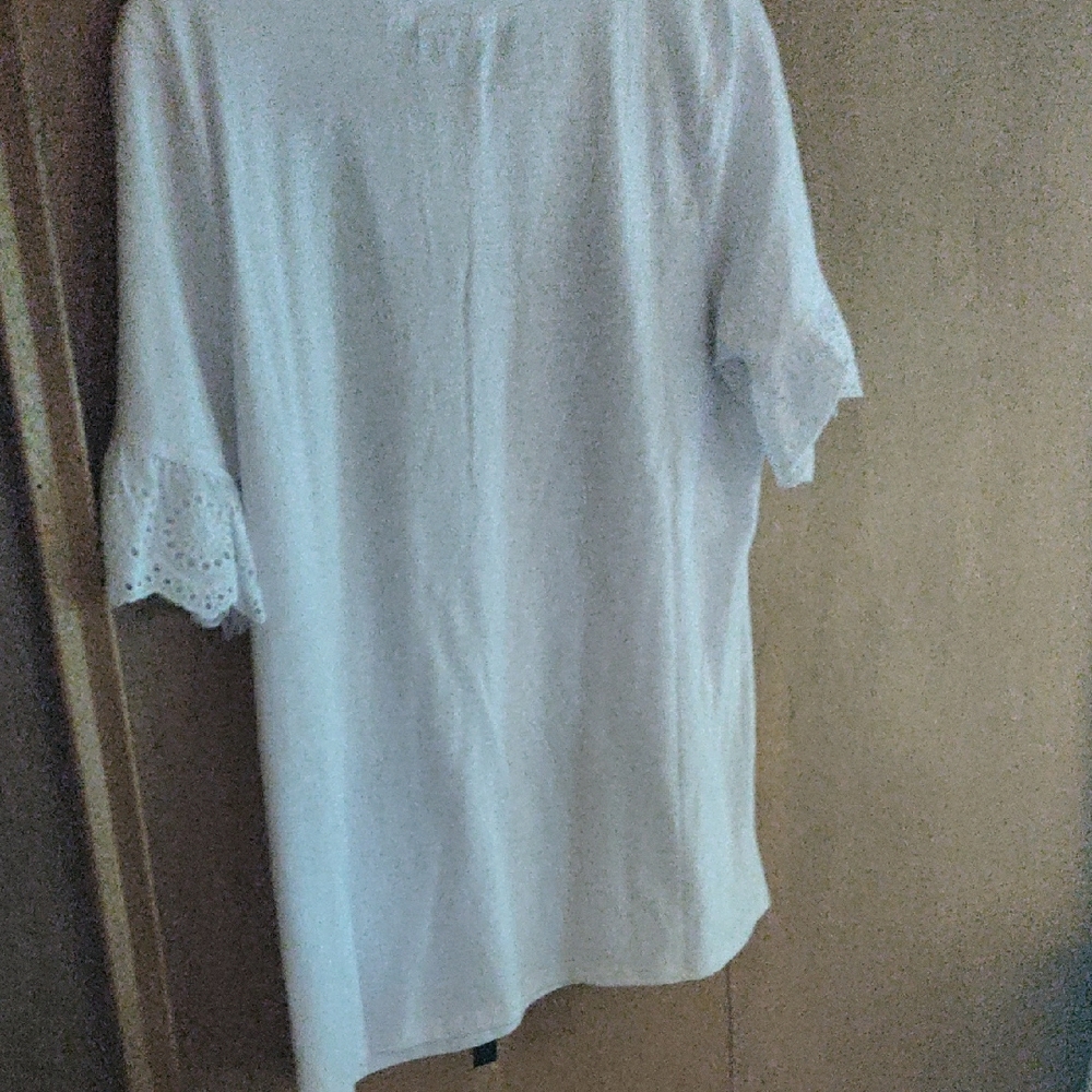 Notations Classic White Tee With Eyelet Sleeves - Picture 7 of 8